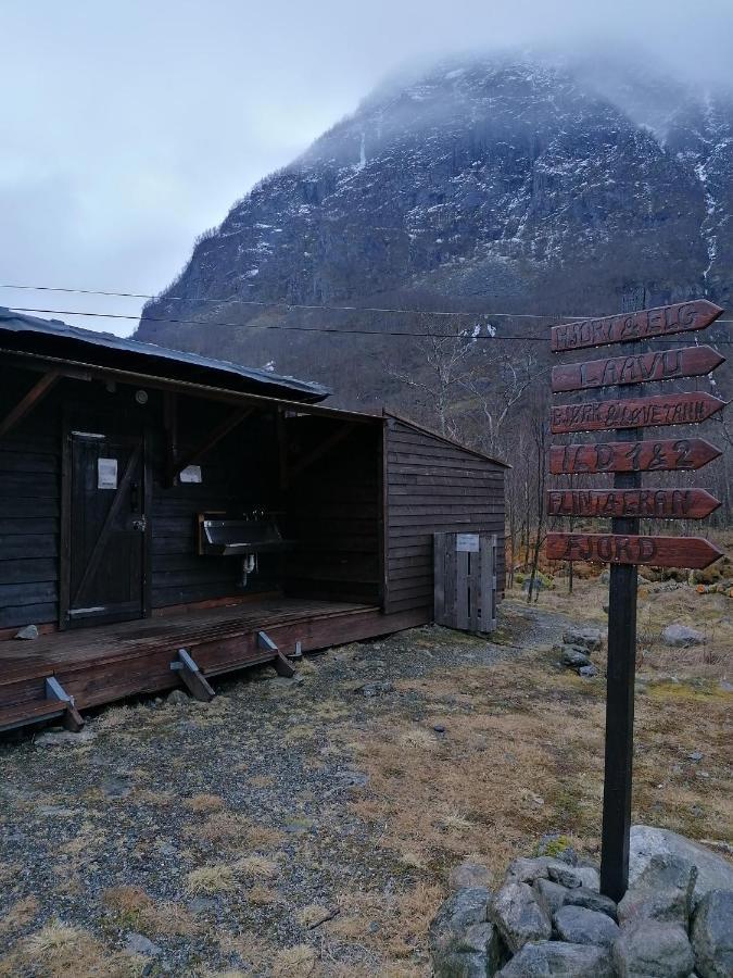 Hardanger Basecamp Hostel Osa Exterior photo