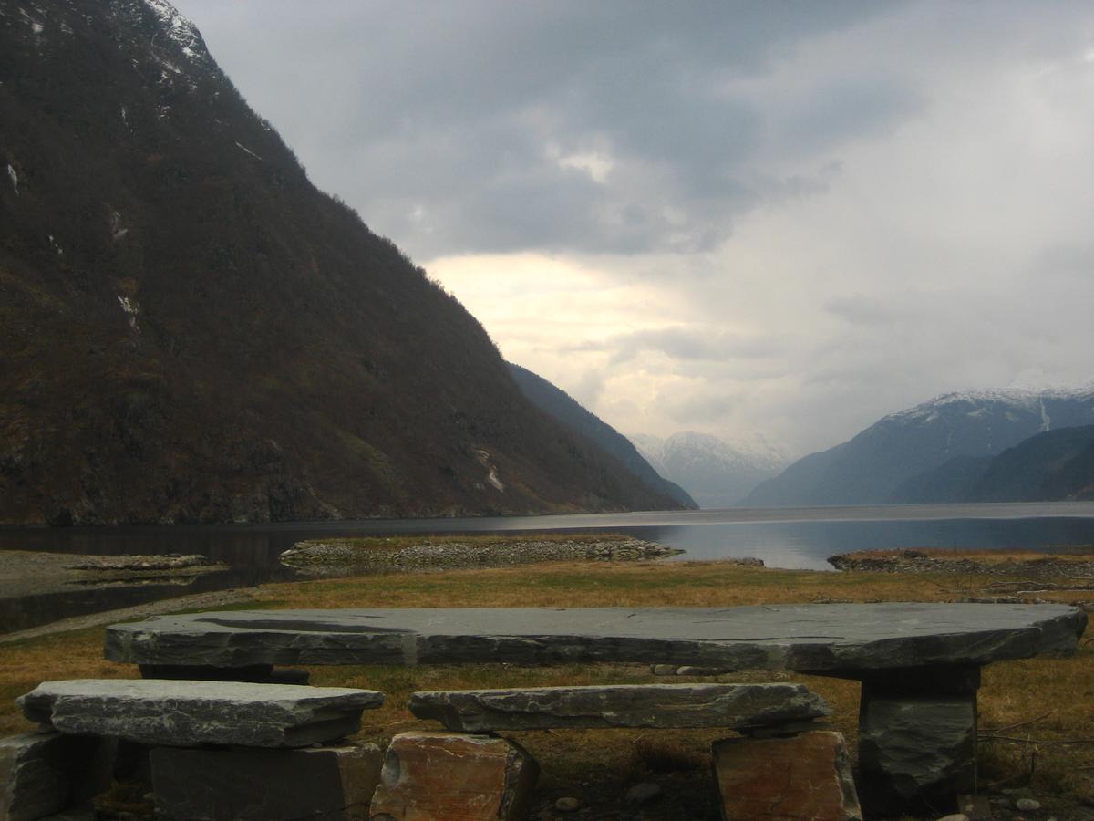 Hardanger Basecamp Hostel Osa Exterior photo