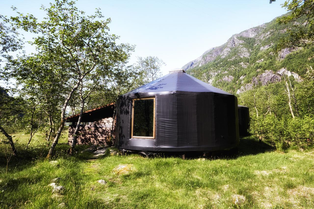 Hardanger Basecamp Hostel Osa Exterior photo