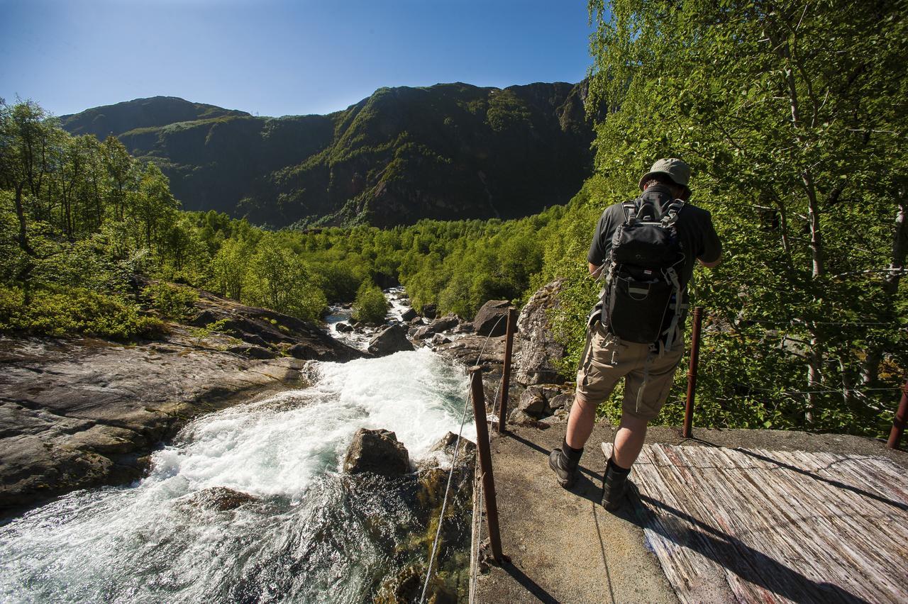 Hardanger Basecamp Hostel Osa Exterior photo